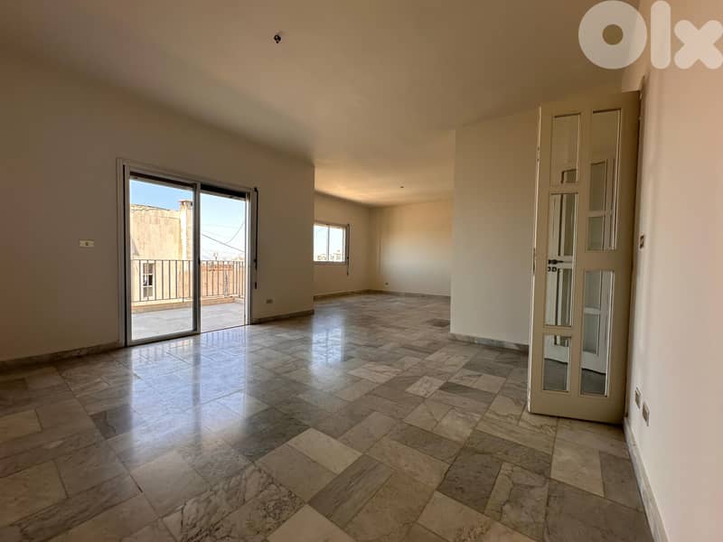 Apartment for sale in Mansourieh شقة للبيع في منصورية 0