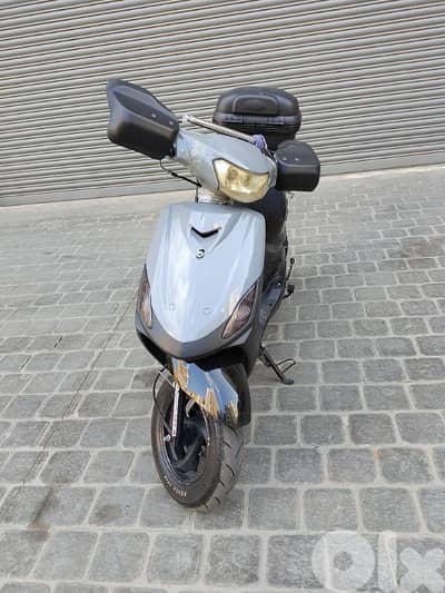 موتسيكل للبيع ماركة Jog 150cc مسجلي بعمل إنقاض ماشية 3000km السعر 500$
