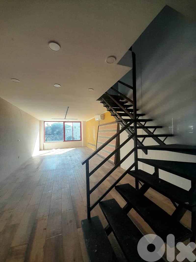 100 SQM Prime Location Mezzanine Shop/Office in Broumana, Metn 0
