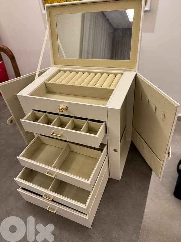 large jewelry leather box 4