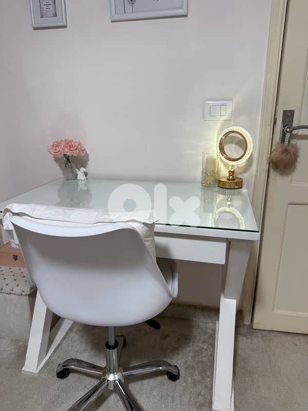 Desk for Sale 1
