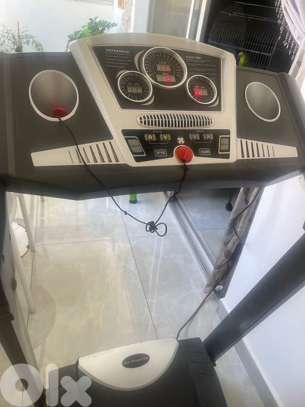 مكنةً مشي بحالة ممتازة 2