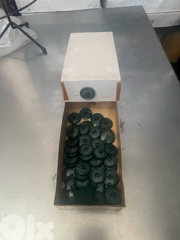 Buttons, zippers, sewing threads & accessories 1