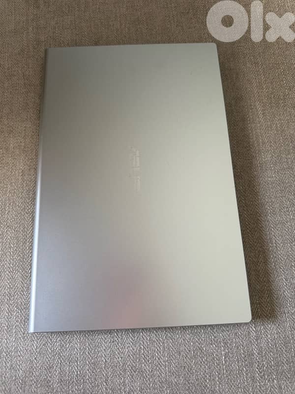 Laptop for Sale: Asus (Clean Like New) 1