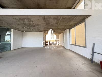 Showroom for Rent in Hazmieh - صالة عرض للايجارفي حازمية - #R2858