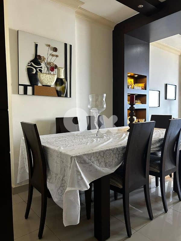 للبيع طقم صالون + سفرة كامل بحالة ممتازة 1