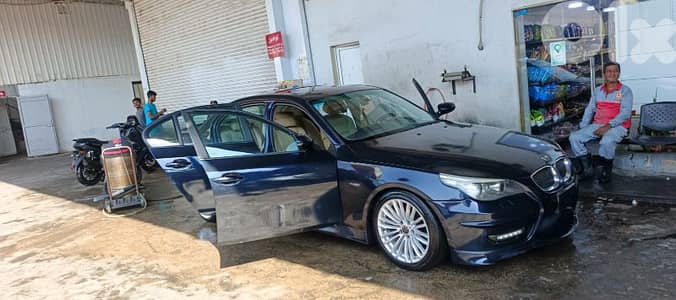 BMW 5-Series 2005