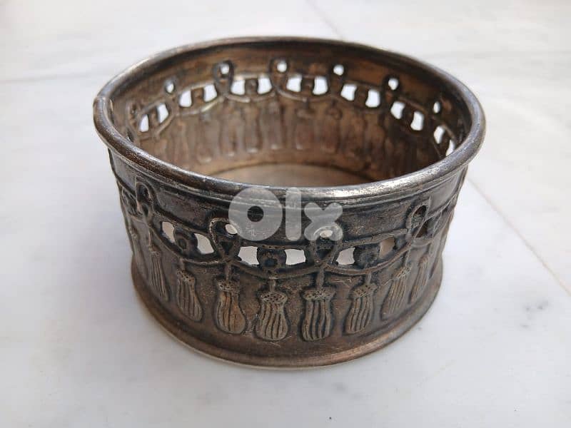 تحفتان قديمتان 3