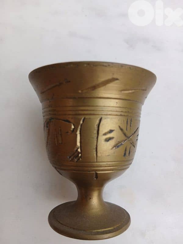 فنجان نحاس قديم 0