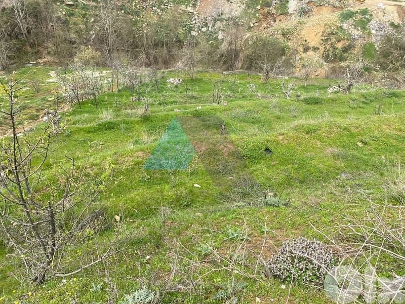 Prime Land with Payment Facilities 4sale in Kfardebian-أرض في كفردبيان 2