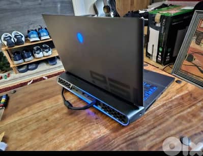 Alienware Area 51m R2 17.3'' Gaming Laptop / i7 10th / RTX 2070 Super