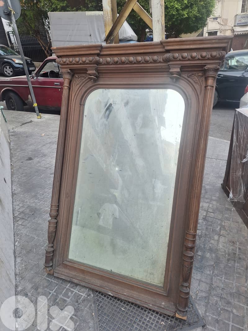 مراية خشب جوز فرنسية انتيك قديمة 1