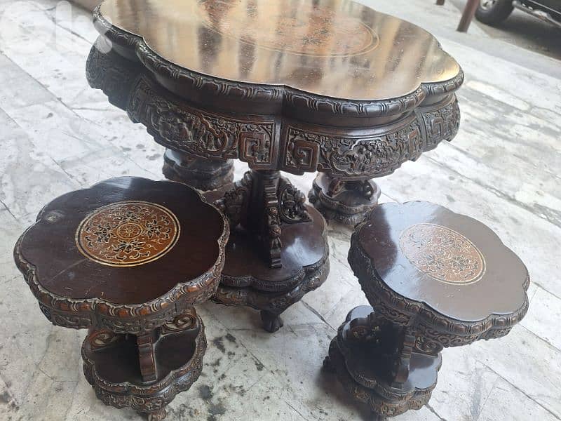 طاولة مع ٤ كراسي خشب ورد صيني انتيك قديم حفر ناعم رائع جدا 2