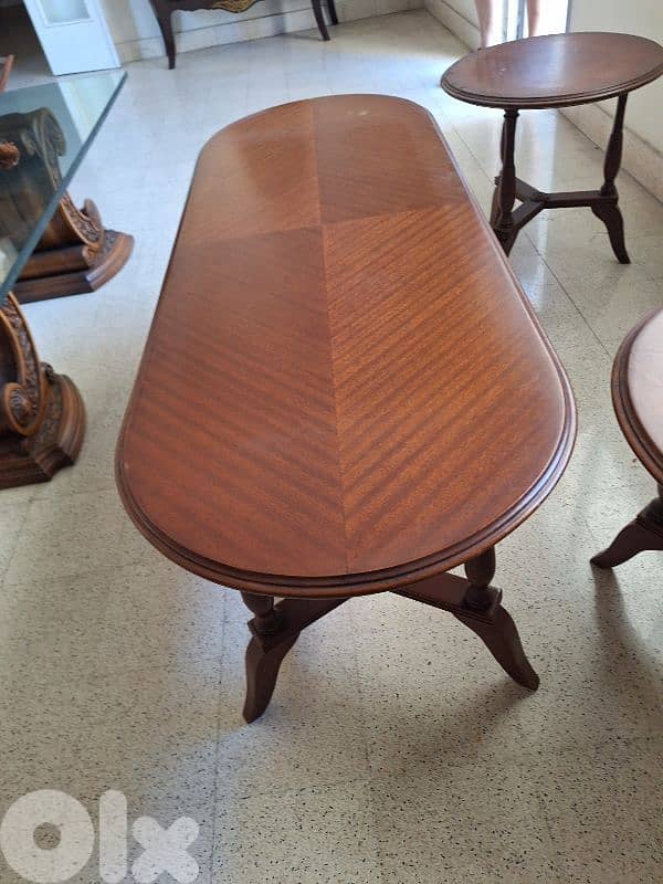 طقم طاولات صالون ريجنسي مميز ناعم سعر لقطة 3