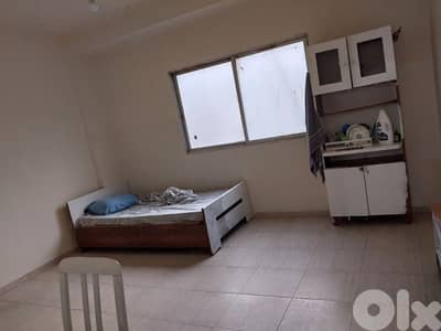 سكن مشترك شباب