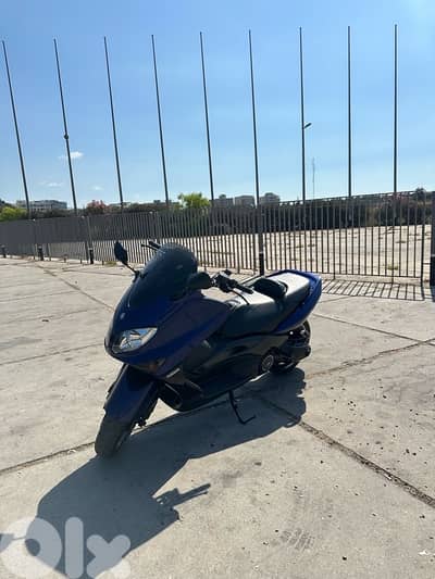 yamaha tmax