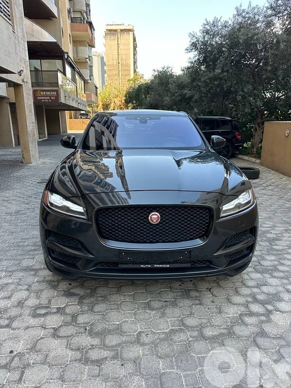 Jaguar F-pace V6 35t 2017 dark gray on black (clean carfax) 0