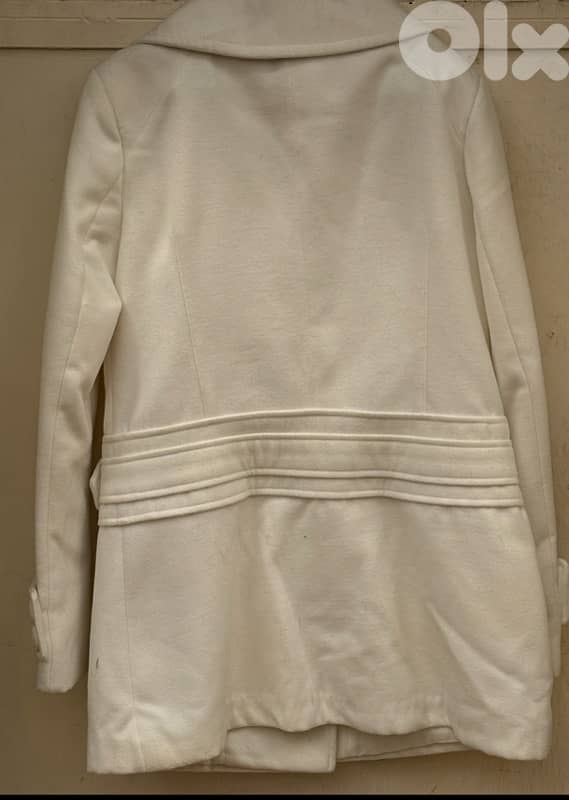 Off white coat size L for sale, used like new 40$ 1