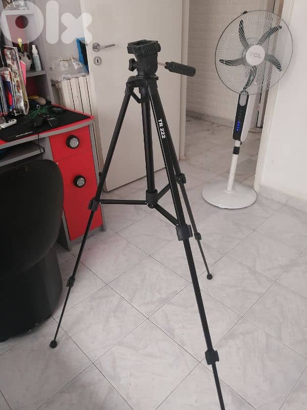 Nikon D3200 with trypod and full kit 5 pcs 5