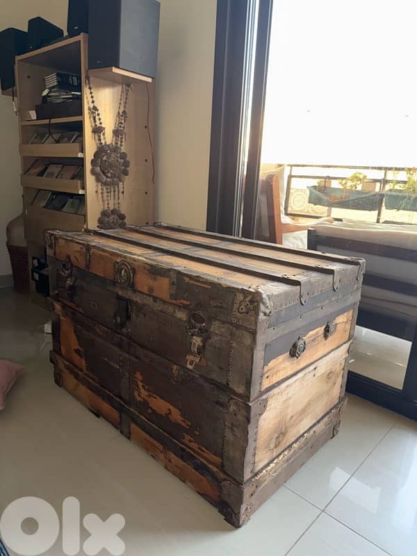 old chest 1