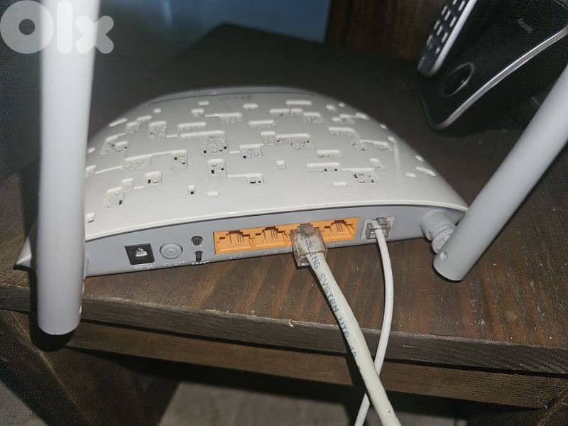 2 routers TP Link & Tenda used in very good condition 0