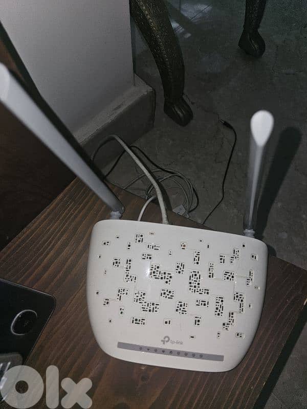 2 routers TP Link & Tenda used in very good condition 1