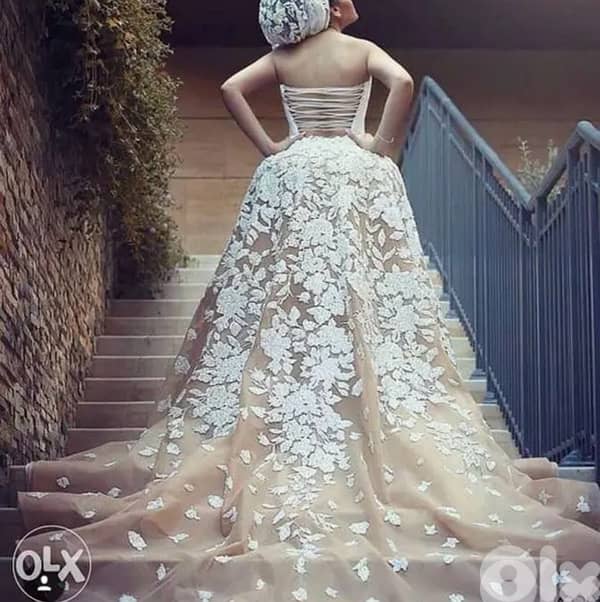 2 فستانن عرس ضخم للبيع بسعر مغري 3