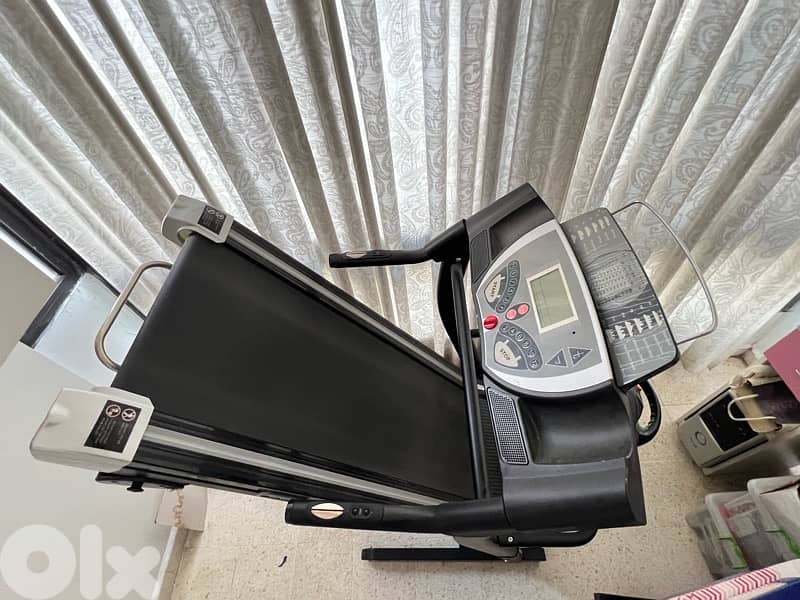 treadmill, with vibration massage 0