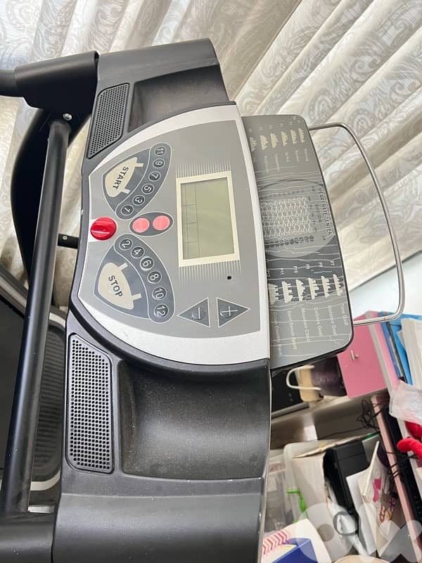 treadmill, with vibration massage 2