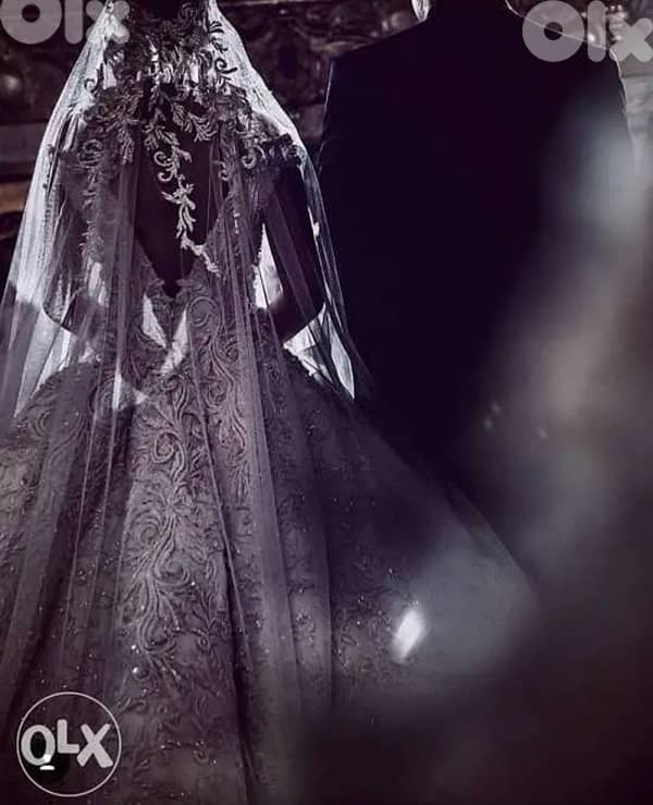 فساتنين للبيع   بسعر مغري 1