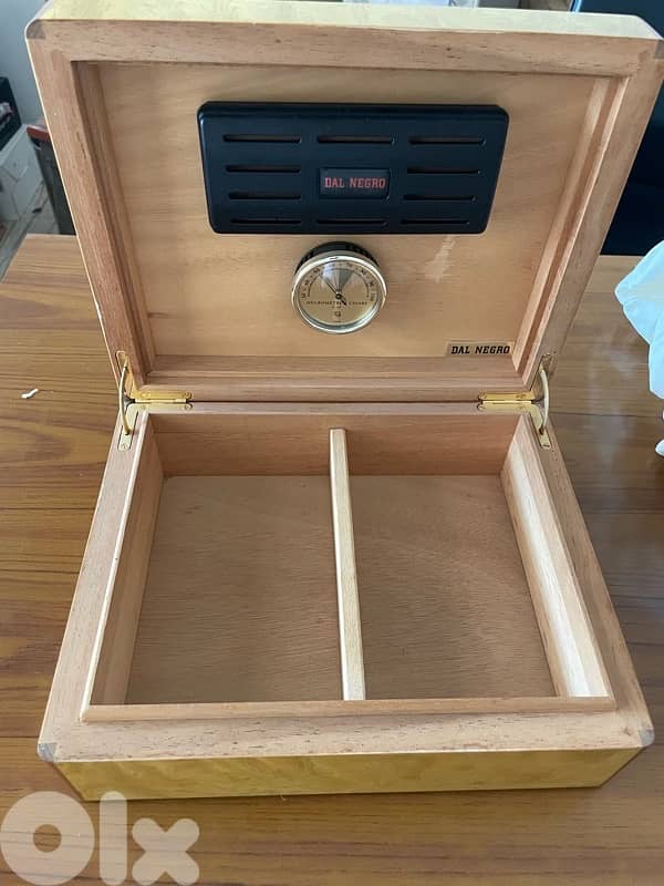 cigar box branded Dal Negro made in Italy 1