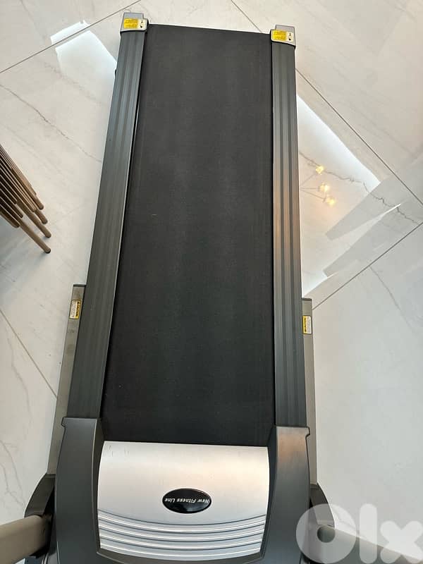 treadmill excellent condition like new 4