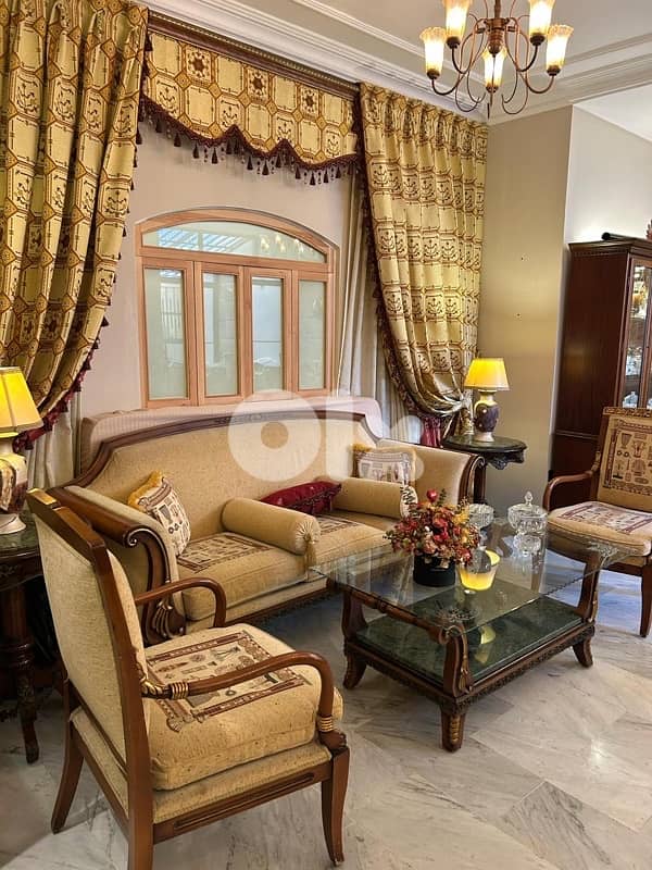 طاقم صالون كلاسيك خشب طبيعي 0