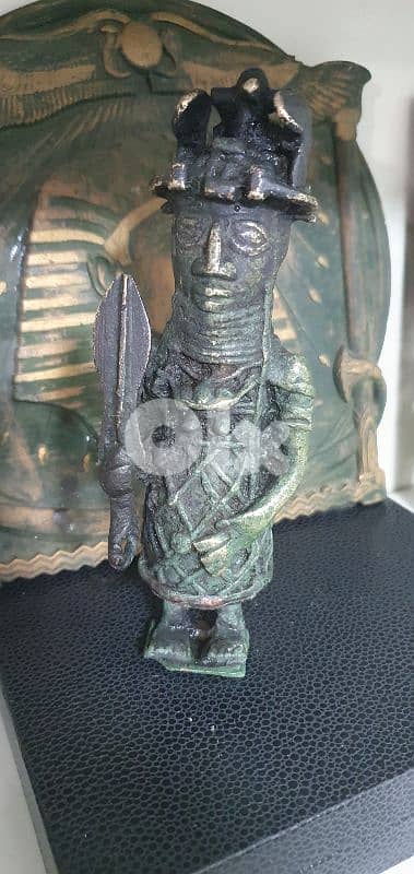 vintage  warrior sculpture bronze 1