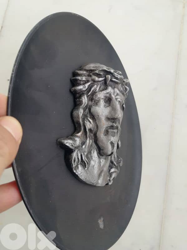 صحن تعليق شخص يسوع 1