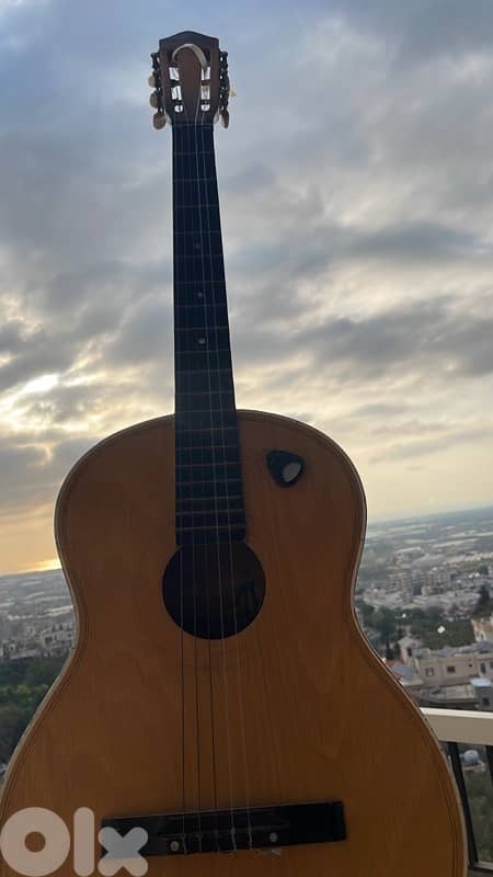 guitar for sale جيتار للبيع 3