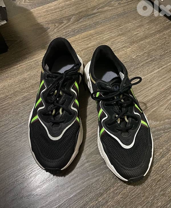 New balance/ Adidas Yeezy shoes size 43-44 11