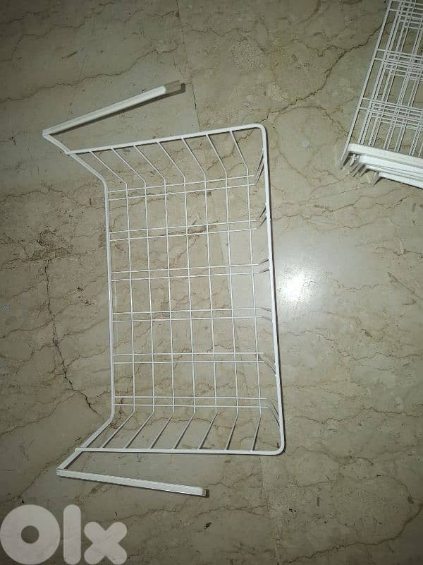 basket holder closet 1