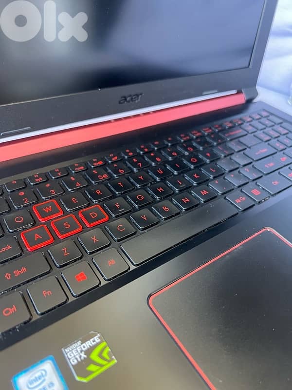 Acer Nitro 5 – i5 8th Gen – GTX 1050Ti 4GB – 16GB RAM – SSD 256GB 4