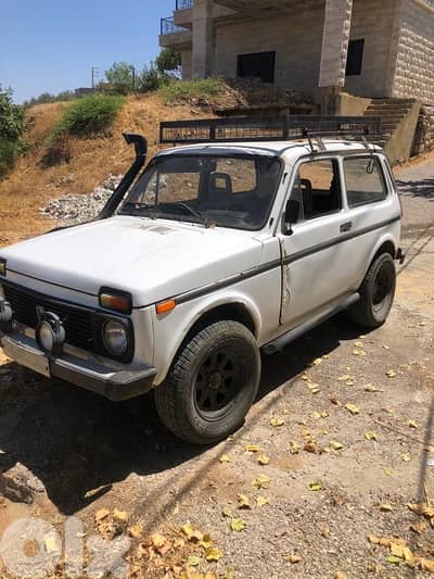 Lada Niva 1996ل