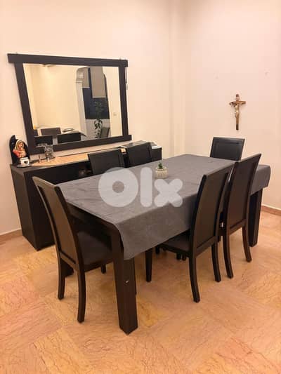 full dining room