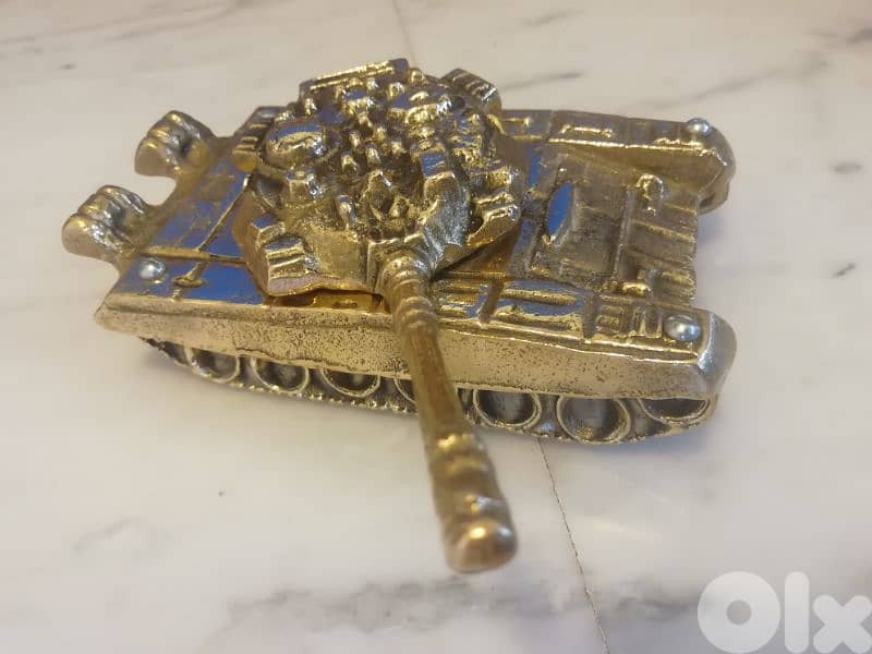 دبابة نحاس 0