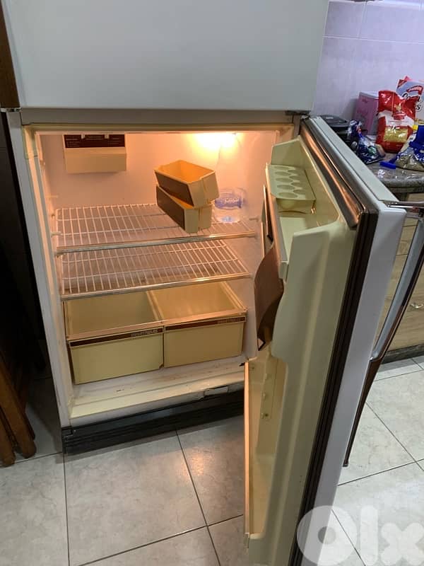 refrigerator 4
