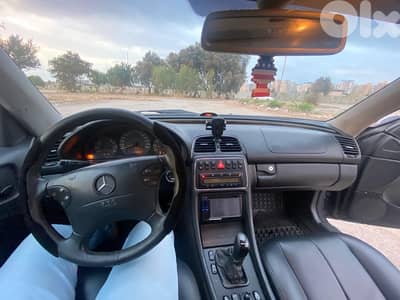Mercedes-Benz CLK-Class 2001