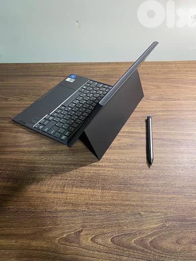 LIMITED OFFER-BARELY USED Lenovo Ideapad Duet 3 - 2 in 1 Laptop Tablet