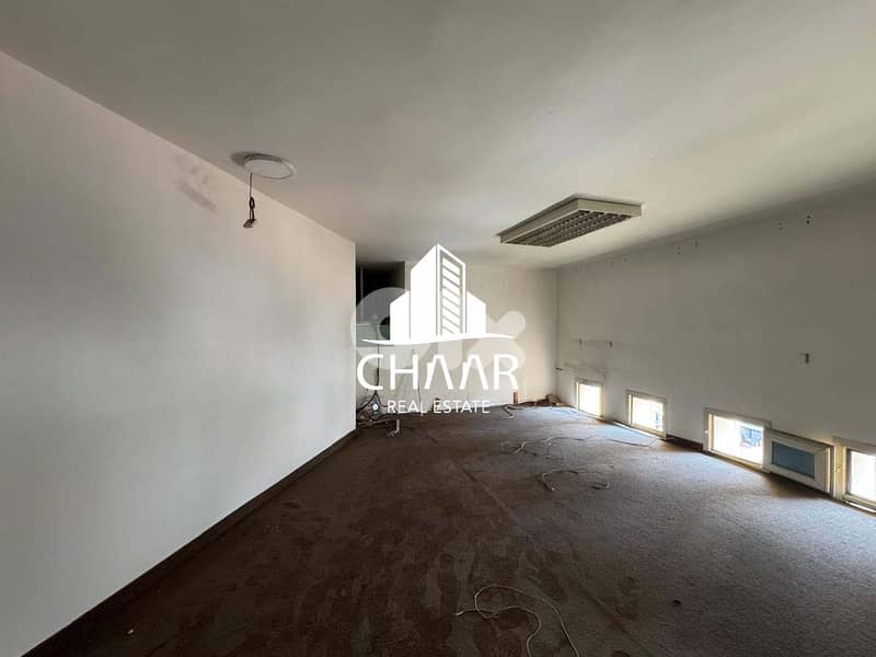 Office for Rent in Sodeco - مكتب للايجار في سوديكو - #R2862 0
