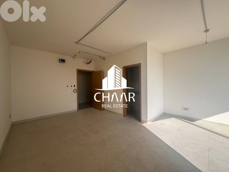 Office for Sale in Mar Elias - مكتب للبيع في مار الياس - #R2864 0