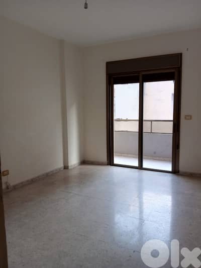 SPACIOUS APARTMENT IN MAR ELIAS   (150SQ) 3 BEDROOMS , (BT-1234)