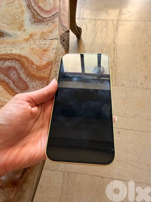 iphone 14 plus 256 GB (Yellow) 1