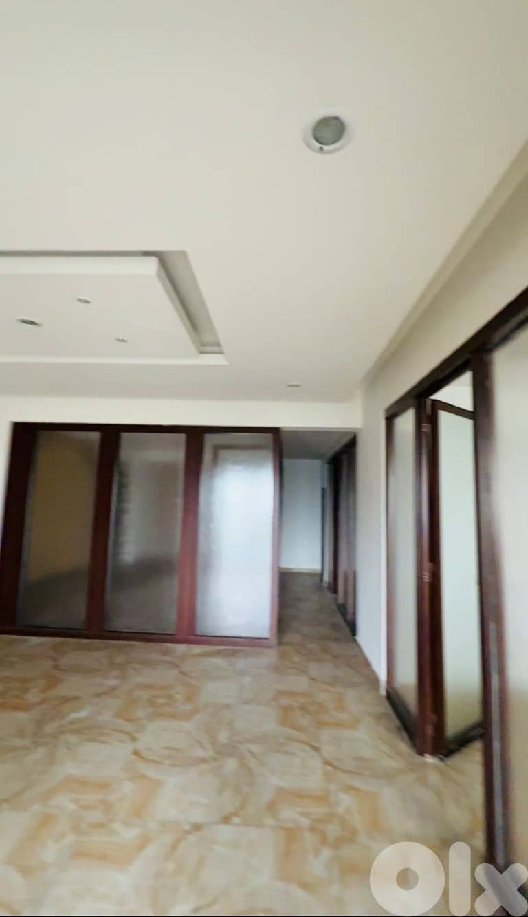 مكتب للبيع في بئر حسن Decorated Office for sale in Bir Hasan 0